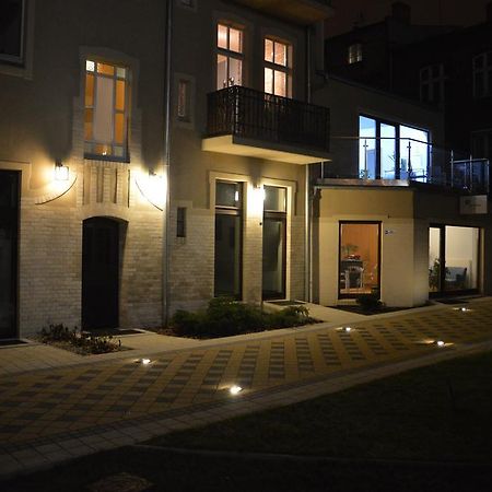 Homewell Apartments Pod Szczerbatym ポズナン エクステリア 写真