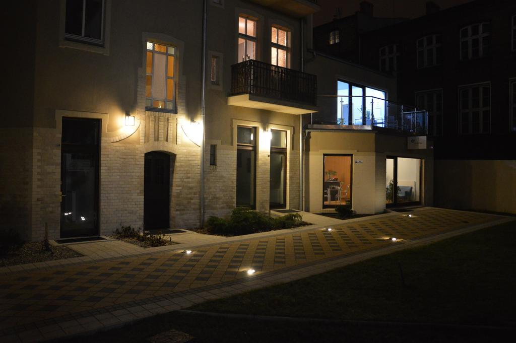 Homewell Apartments Pod Szczerbatym ポズナン エクステリア 写真